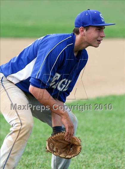 Thumbnail 3 in Bishop Brossart vs. Scott (37th District Playoffs) photogallery.