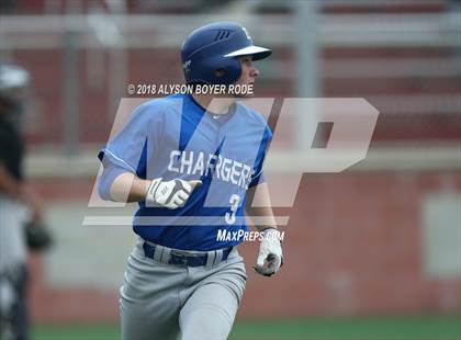 Thumbnail 2 in Santiago vs. El Toro (The Boras Classic) photogallery.