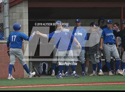 Thumbnail 2 in Santiago vs. El Toro (The Boras Classic) photogallery.