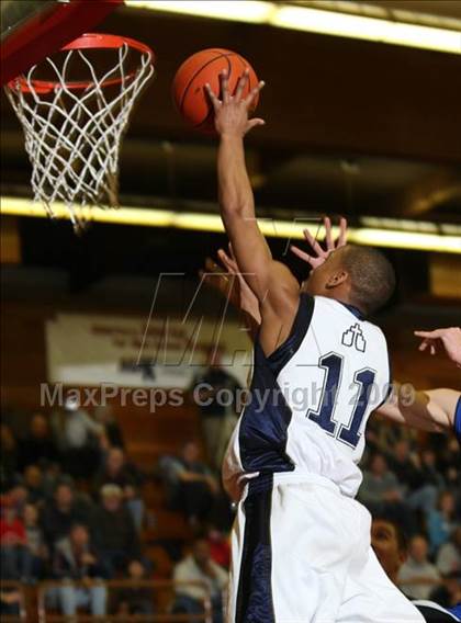 Thumbnail 1 in Rocklin vs. Bellarmine Prep (MaxPreps Holiday Classic) photogallery.
