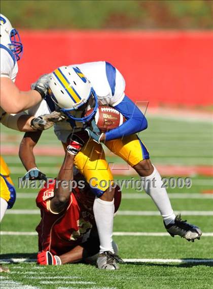 Thumbnail 1 in Lawrence vs. Half Hollow Hills West (Long Island Class III Final) photogallery.