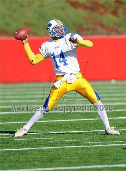 Thumbnail 3 in Lawrence vs. Half Hollow Hills West (Long Island Class III Final) photogallery.