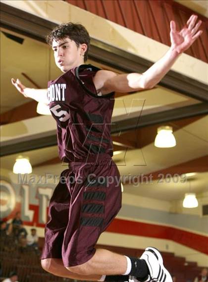 Thumbnail 2 in California vs. Claremont (Covina Christmas Classic) photogallery.