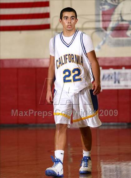 Thumbnail 3 in California vs. Claremont (Covina Christmas Classic) photogallery.