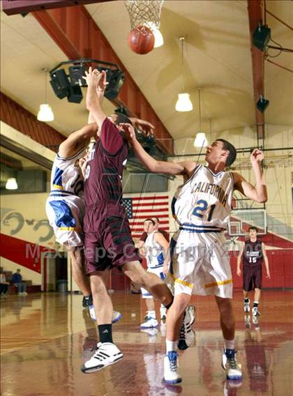 Thumbnail 1 in California vs. Claremont (Covina Christmas Classic) photogallery.