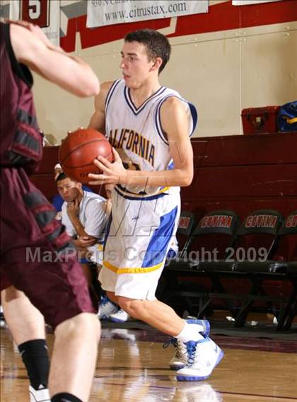 Thumbnail 3 in California vs. Claremont (Covina Christmas Classic) photogallery.