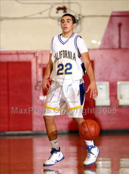Thumbnail 1 in California vs. Claremont (Covina Christmas Classic) photogallery.