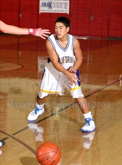 Thumbnail 3 in California vs. Claremont (Covina Christmas Classic) photogallery.