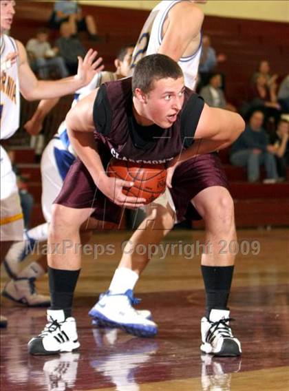 Thumbnail 2 in California vs. Claremont (Covina Christmas Classic) photogallery.