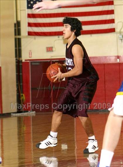 Thumbnail 3 in California vs. Claremont (Covina Christmas Classic) photogallery.