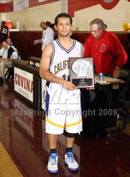 Thumbnail 1 in California vs. Claremont (Covina Christmas Classic) photogallery.