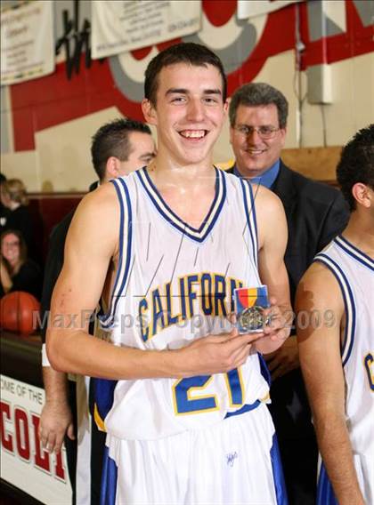 Thumbnail 3 in California vs. Claremont (Covina Christmas Classic) photogallery.