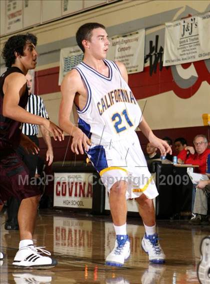 Thumbnail 2 in California vs. Claremont (Covina Christmas Classic) photogallery.