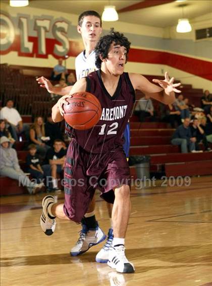 Thumbnail 3 in California vs. Claremont (Covina Christmas Classic) photogallery.