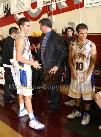 Thumbnail 2 in California vs. Claremont (Covina Christmas Classic) photogallery.