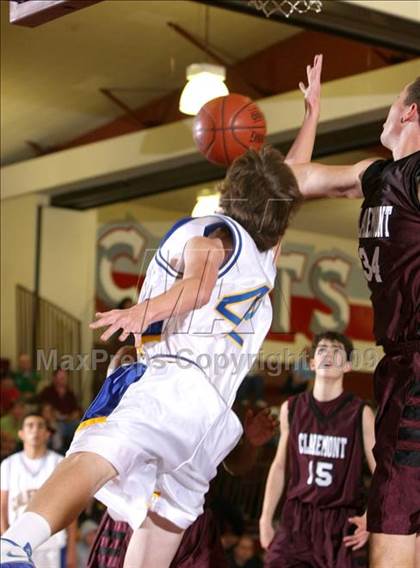 Thumbnail 1 in California vs. Claremont (Covina Christmas Classic) photogallery.