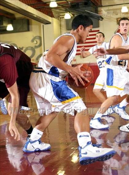 Thumbnail 3 in California vs. Claremont (Covina Christmas Classic) photogallery.
