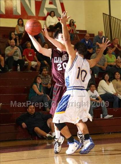 Thumbnail 1 in California vs. Claremont (Covina Christmas Classic) photogallery.
