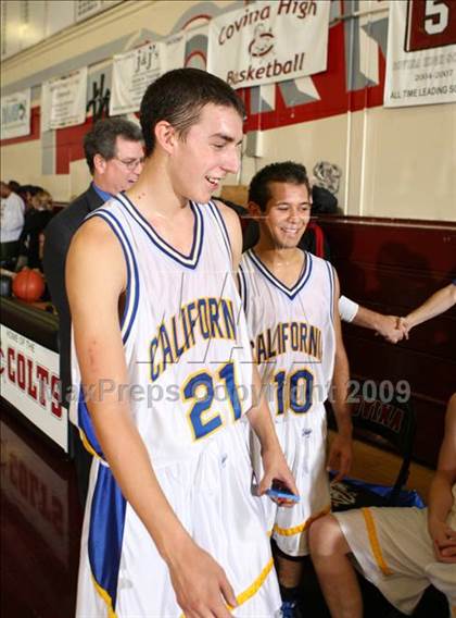 Thumbnail 2 in California vs. Claremont (Covina Christmas Classic) photogallery.