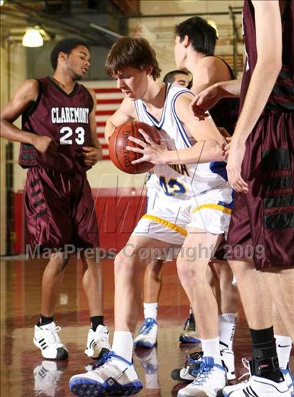 Thumbnail 1 in California vs. Claremont (Covina Christmas Classic) photogallery.