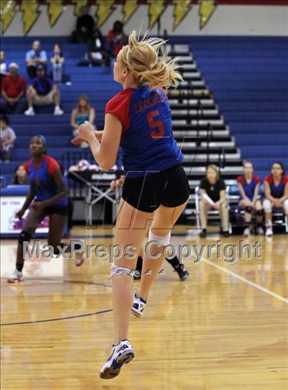 Thumbnail 3 in Pflugerville @ Leander photogallery.