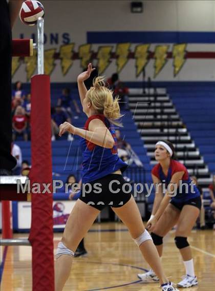 Thumbnail 1 in Pflugerville @ Leander photogallery.