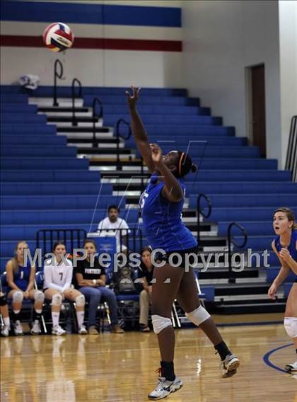 Thumbnail 1 in Pflugerville @ Leander photogallery.