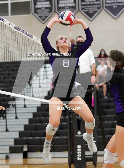 Thumbnail 3 in Magnolia @ College Station photogallery.