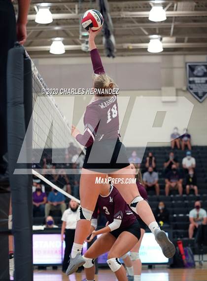 Thumbnail 1 in Magnolia @ College Station photogallery.