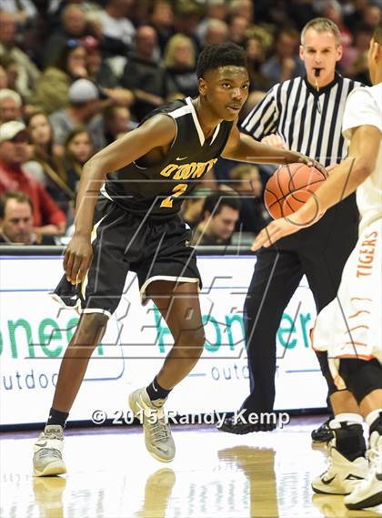 Thumbnail 3 in Waynesville vs Bishop O'Dowd (Bass Pro Tournament of Champions) photogallery.