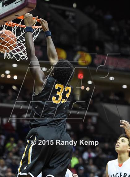 Thumbnail 3 in Waynesville vs Bishop O'Dowd (Bass Pro Tournament of Champions) photogallery.