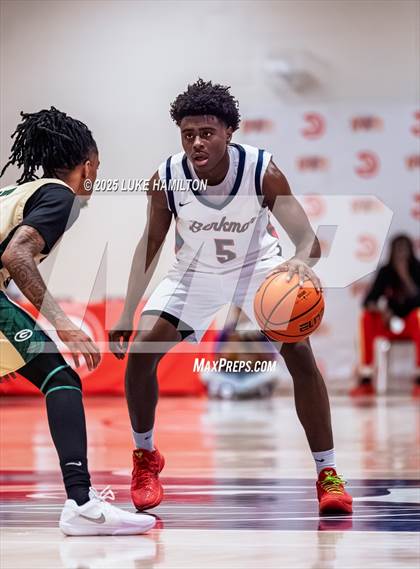 Thumbnail 3 in Grayson vs. Berkmar photogallery.