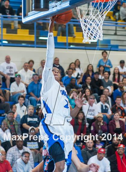 Thumbnail 1 in Modesto Christian @ Newark Memorial (CIF NorCal D1 Regional Playoff) photogallery.