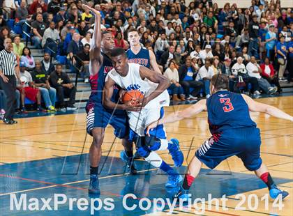 Thumbnail 2 in Modesto Christian @ Newark Memorial (CIF NorCal D1 Regional Playoff) photogallery.