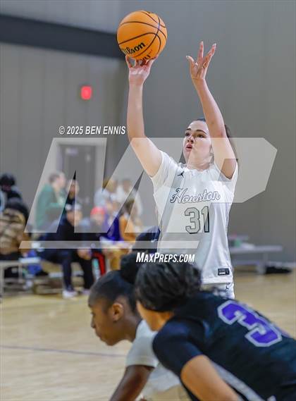 Thumbnail 1 in Houston vs. Westlake (She Got Game Classic) photogallery.