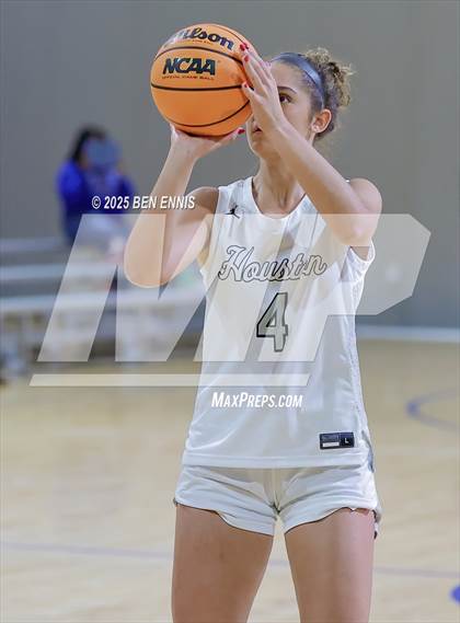 Thumbnail 3 in Houston vs. Westlake (She Got Game Classic) photogallery.