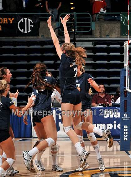 Thumbnail 2 in Salinas vs. Newport Harbor (CIF State D1 Final) photogallery.