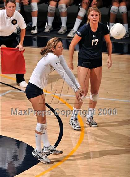 Thumbnail 3 in Salinas vs. Newport Harbor (CIF State D1 Final) photogallery.