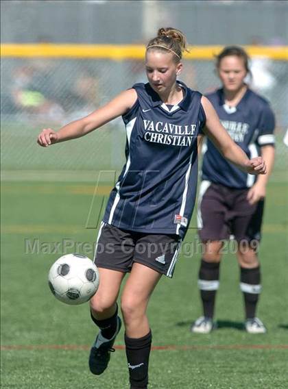 Thumbnail 3 in Vacaville Christian vs. Galt (Cal Spring Classic) photogallery.