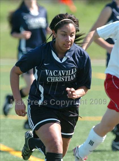 Thumbnail 2 in Vacaville Christian vs. Galt (Cal Spring Classic) photogallery.