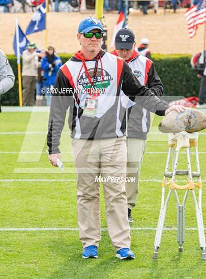 Thumbnail 1 in 2019 Shrine Bowl of the Carolinas photogallery.