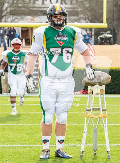 Thumbnail 2 in 2019 Shrine Bowl of the Carolinas photogallery.