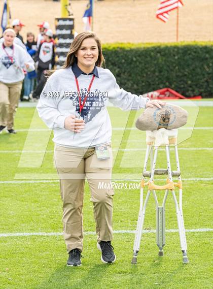 Thumbnail 2 in 2019 Shrine Bowl of the Carolinas photogallery.