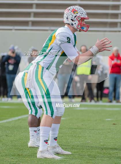 Thumbnail 2 in 2019 Shrine Bowl of the Carolinas photogallery.