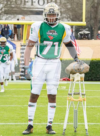 Thumbnail 1 in 2019 Shrine Bowl of the Carolinas photogallery.