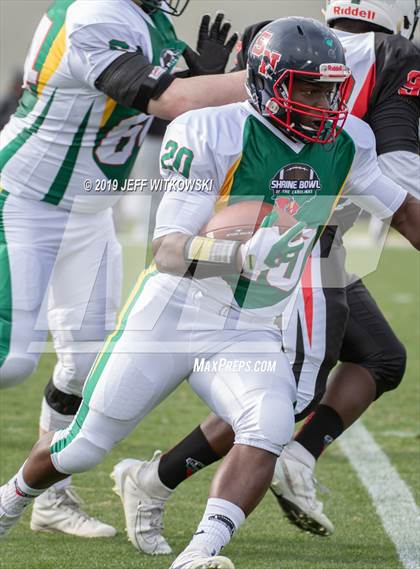 Thumbnail 1 in 2019 Shrine Bowl of the Carolinas photogallery.