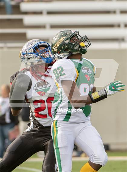 Thumbnail 2 in 2019 Shrine Bowl of the Carolinas photogallery.