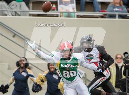 Thumbnail 1 in 2019 Shrine Bowl of the Carolinas photogallery.