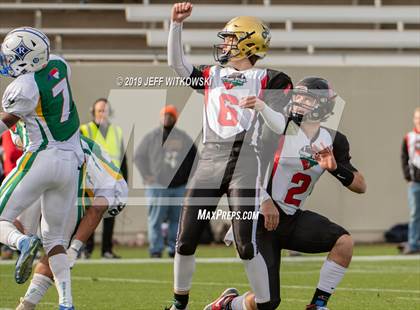 Thumbnail 3 in 2019 Shrine Bowl of the Carolinas photogallery.