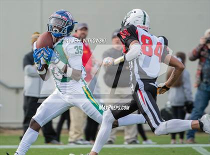 Thumbnail 1 in 2019 Shrine Bowl of the Carolinas photogallery.